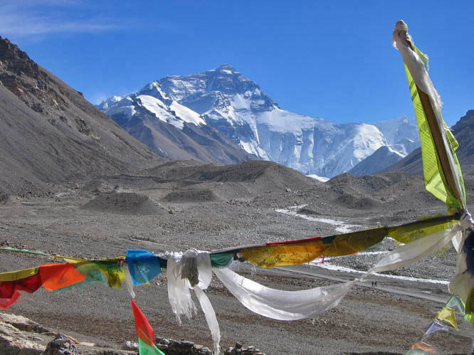 Prayer flags and Everest. Central Tibet.