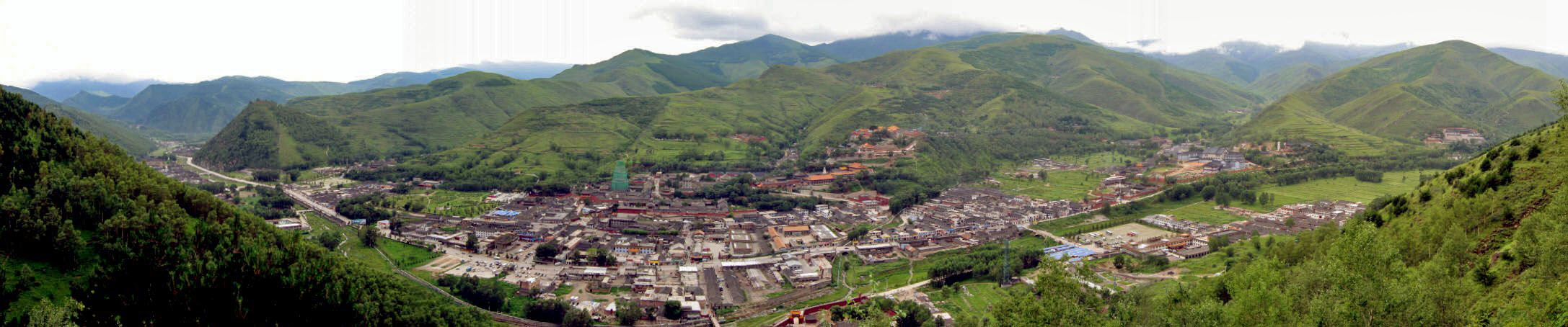 The village and valley that make up Wu Tai Shan.