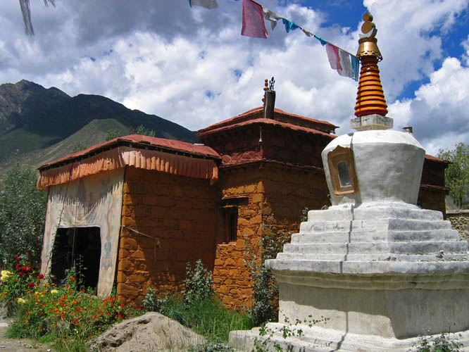 Stupa and temple inside the place of Yeshe Tsogyal.